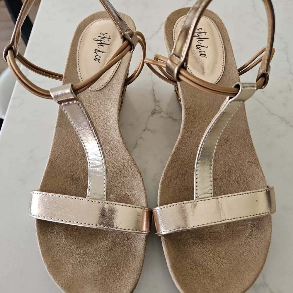 Style & Co. Gold Tan Sandals with Metallic Straps